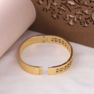 Lattice of Luck Cut-Out Gold-Plated Bangle